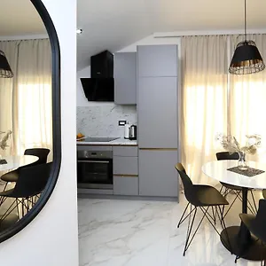  Apartment Luxury Monika Near The Sea With Private Parking